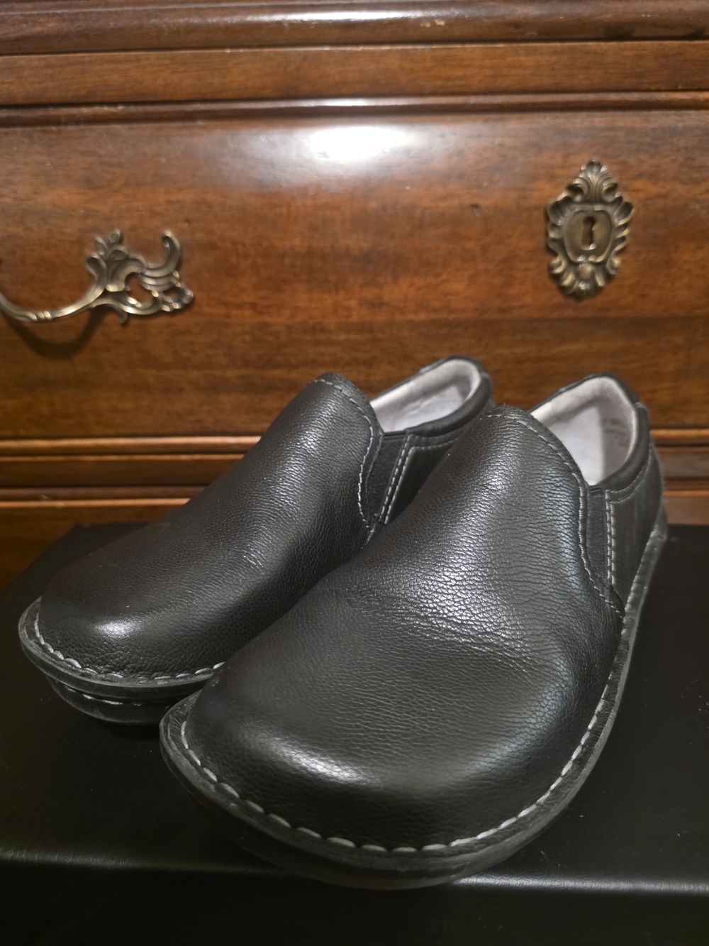 Women's Black Leather Slip-On Clogs